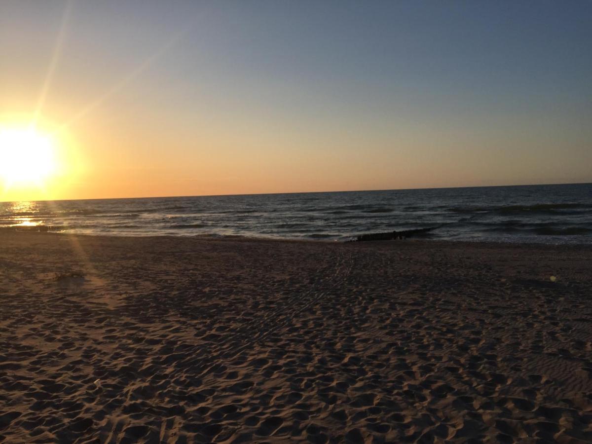 Bursztynowe Domki Sarbinowo Exteriör bild